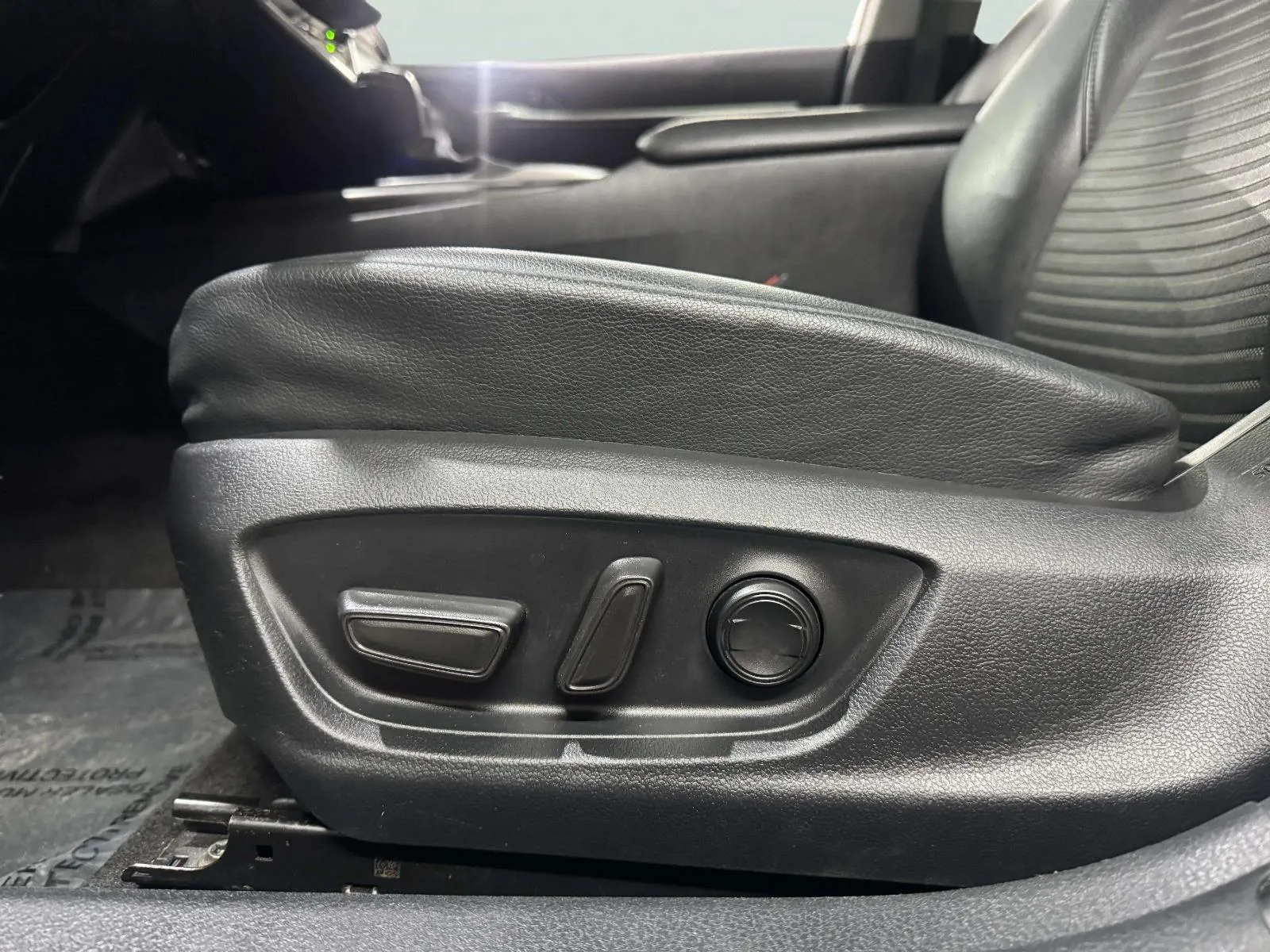 Toyota Camry photo 26