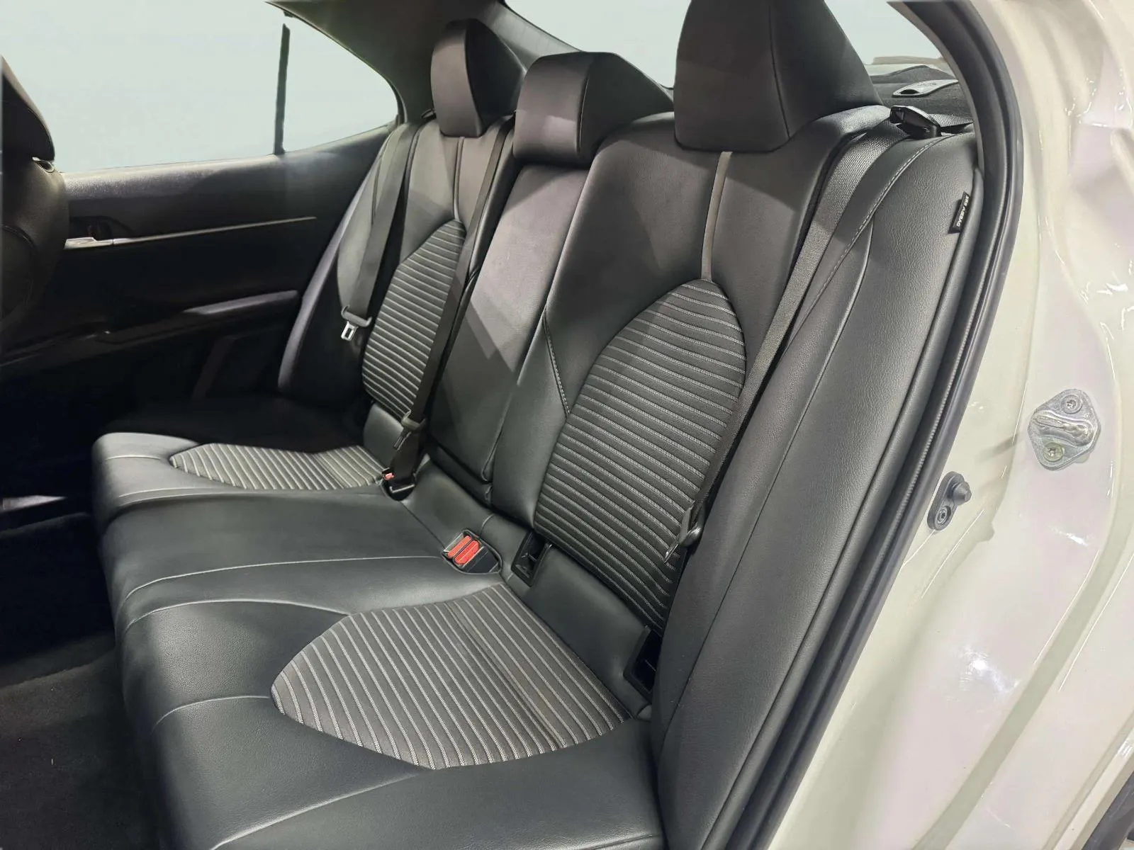 Toyota Camry photo 30