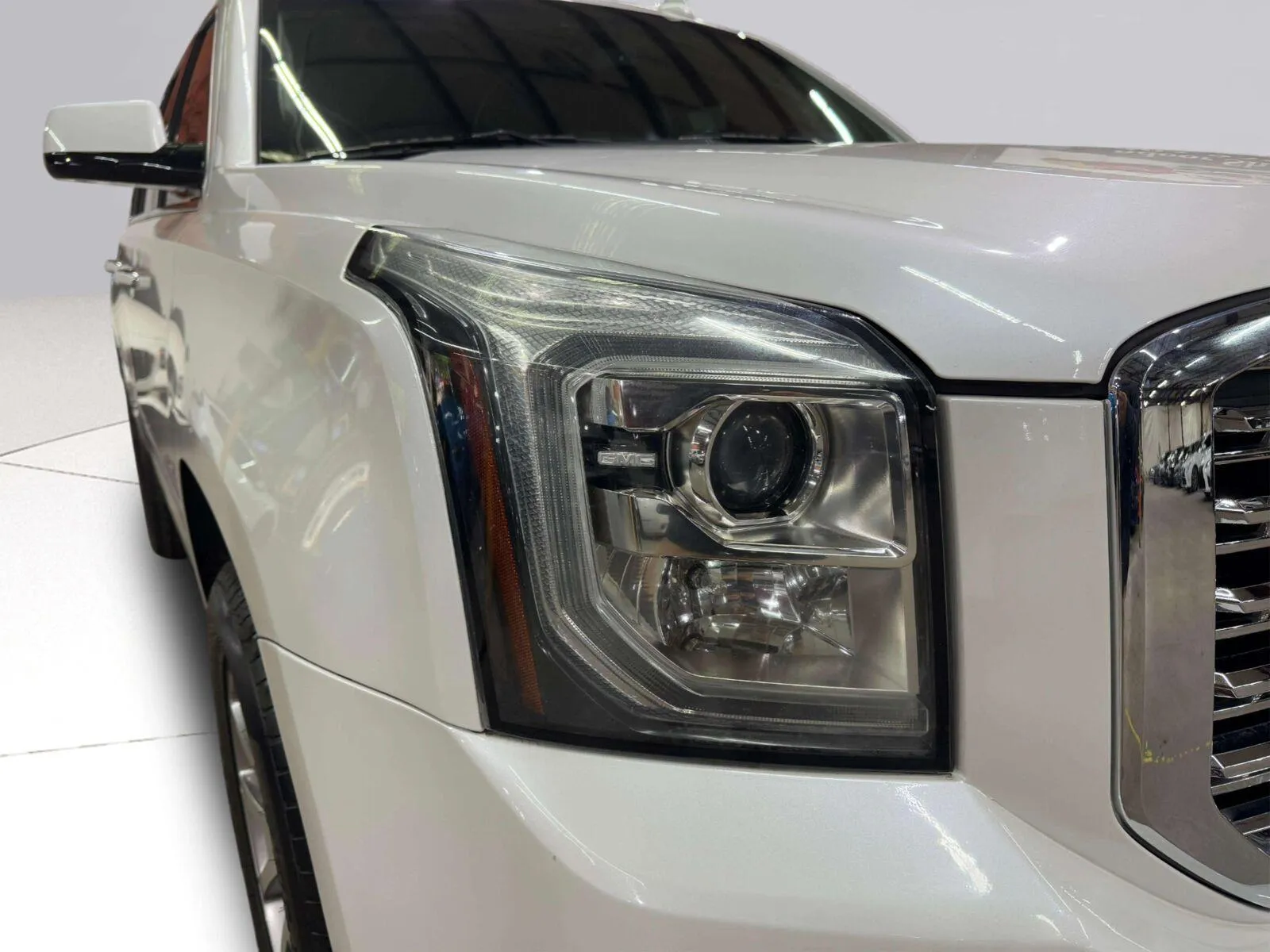 GMC Yukon photo 16