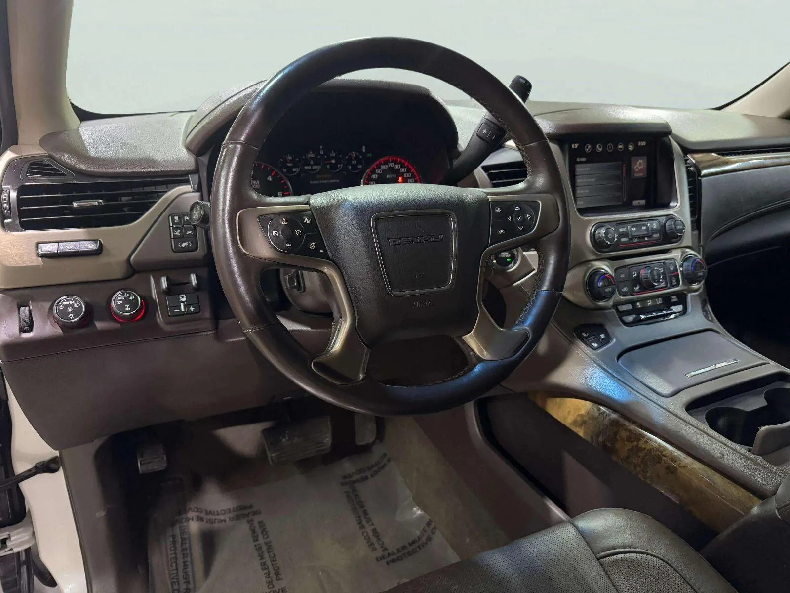 GMC Yukon photo 26