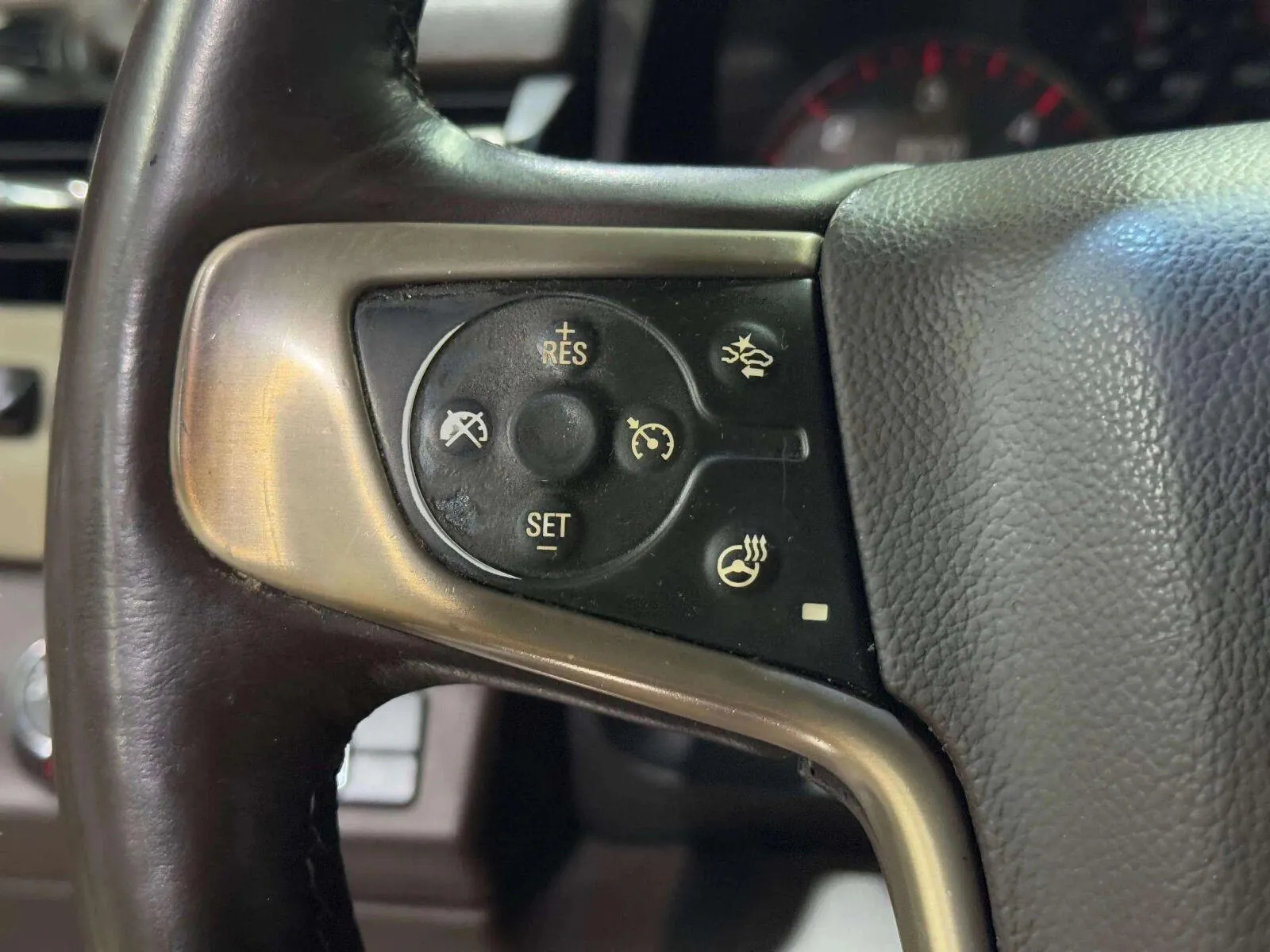 GMC Yukon photo 30