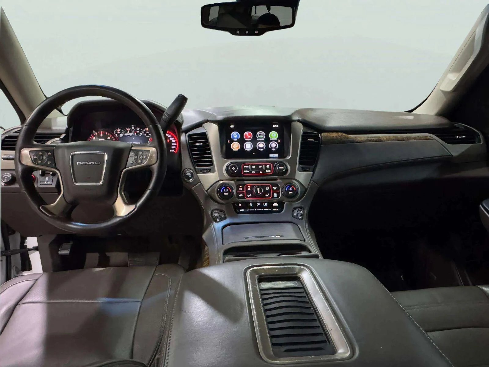 GMC Yukon photo 39