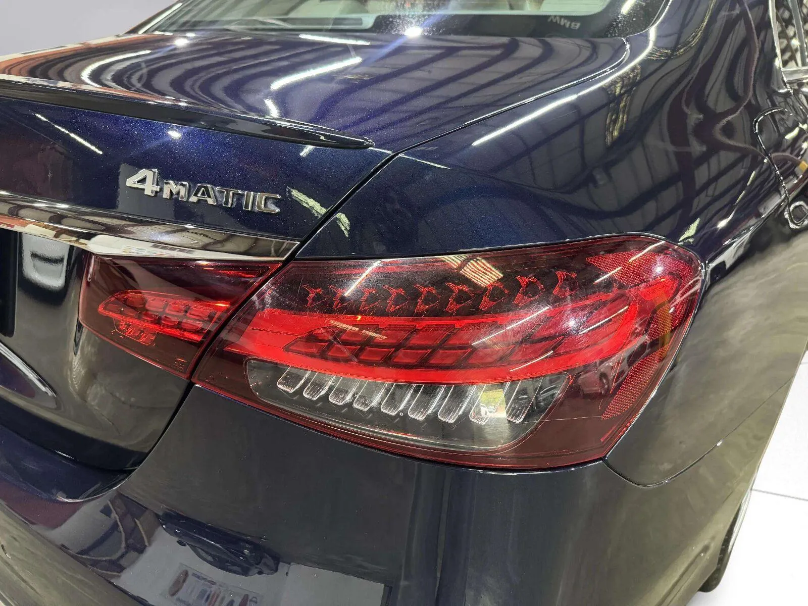 Mercedes-Benz 350 photo 15