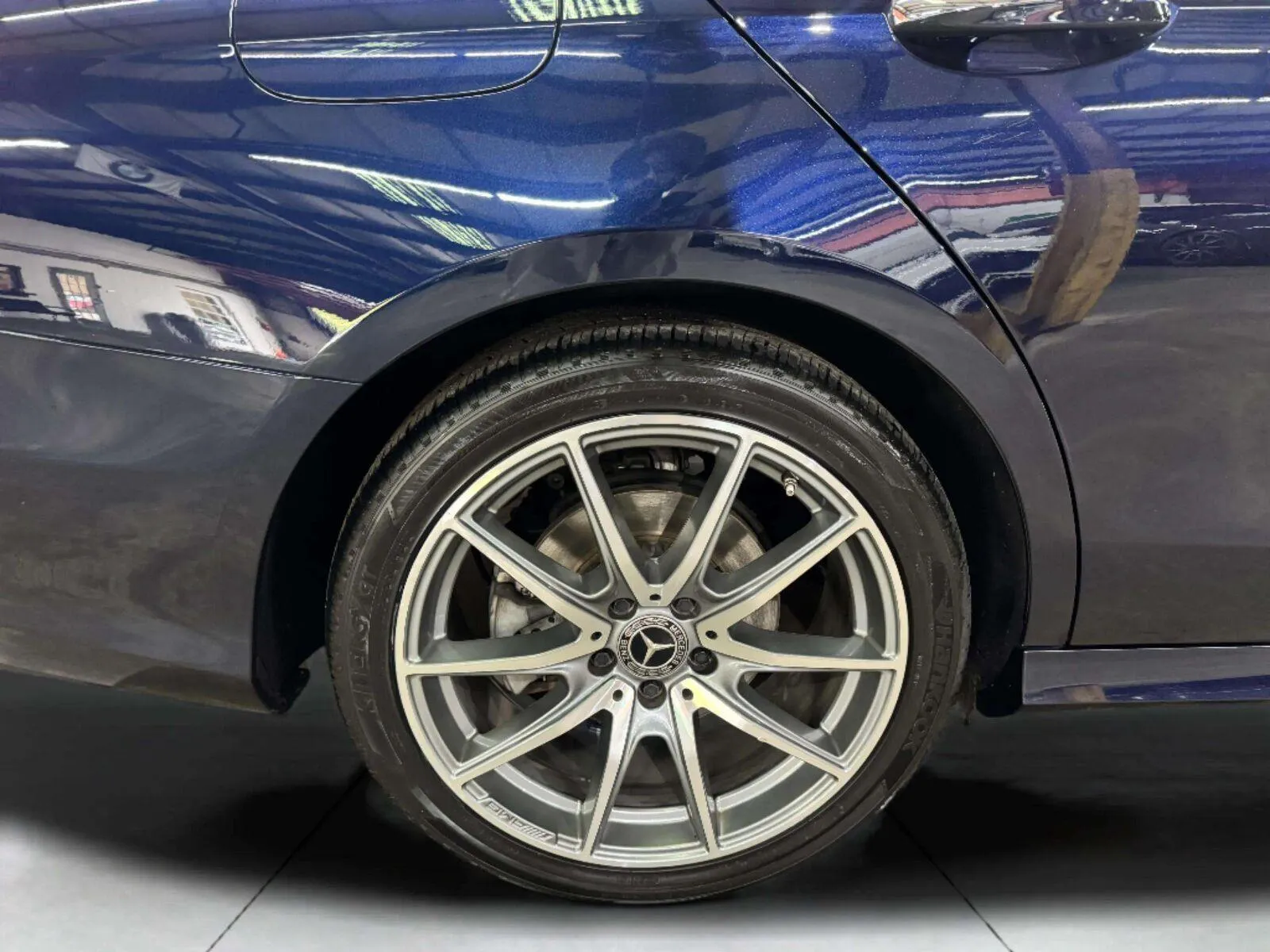 Mercedes-Benz 350 photo 43