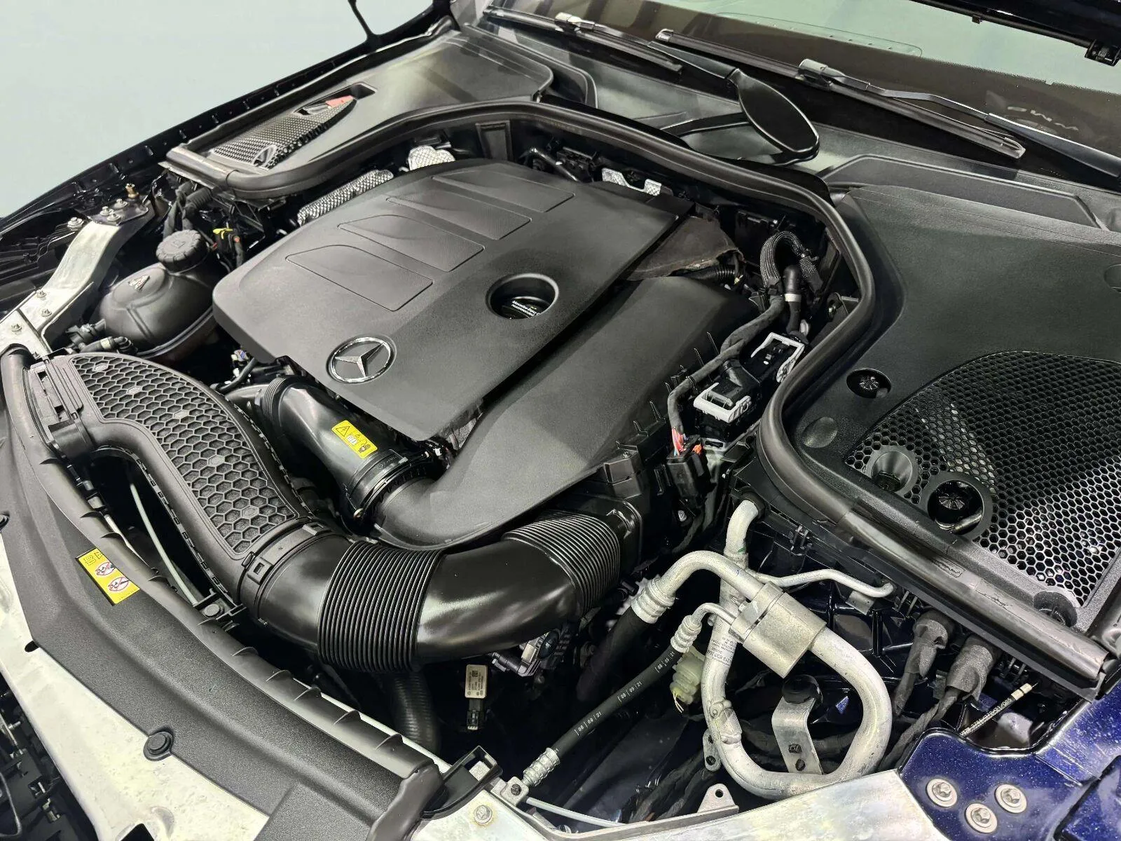 Mercedes-Benz 350 photo 38