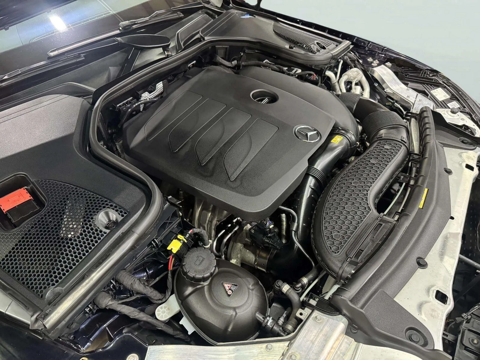 Mercedes-Benz 350 photo 39