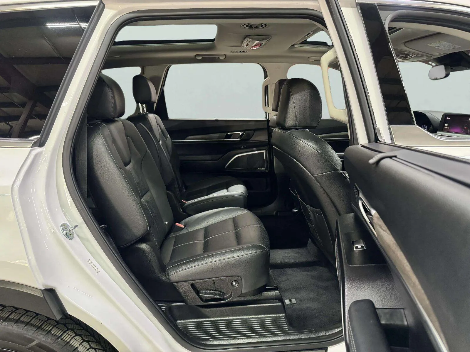 Kia Telluride photo 36