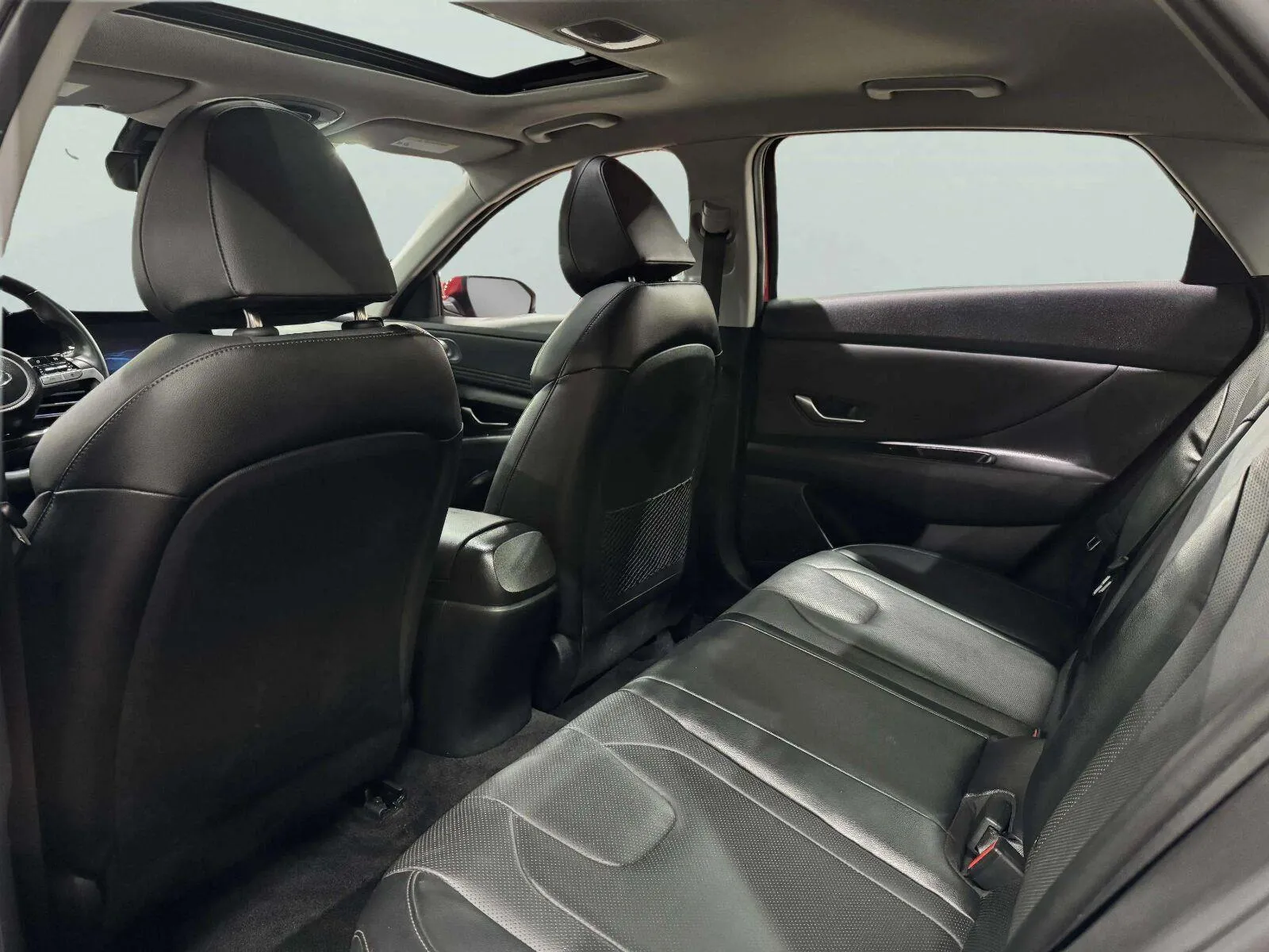 Hyundai Elantra photo 28