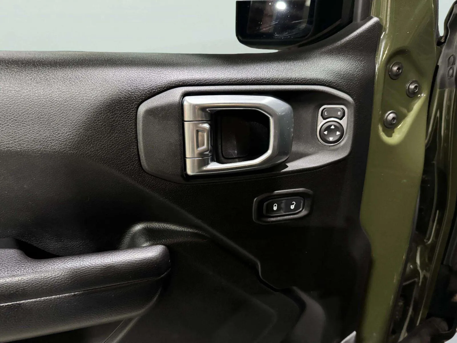 Jeep Gladiator photo 21