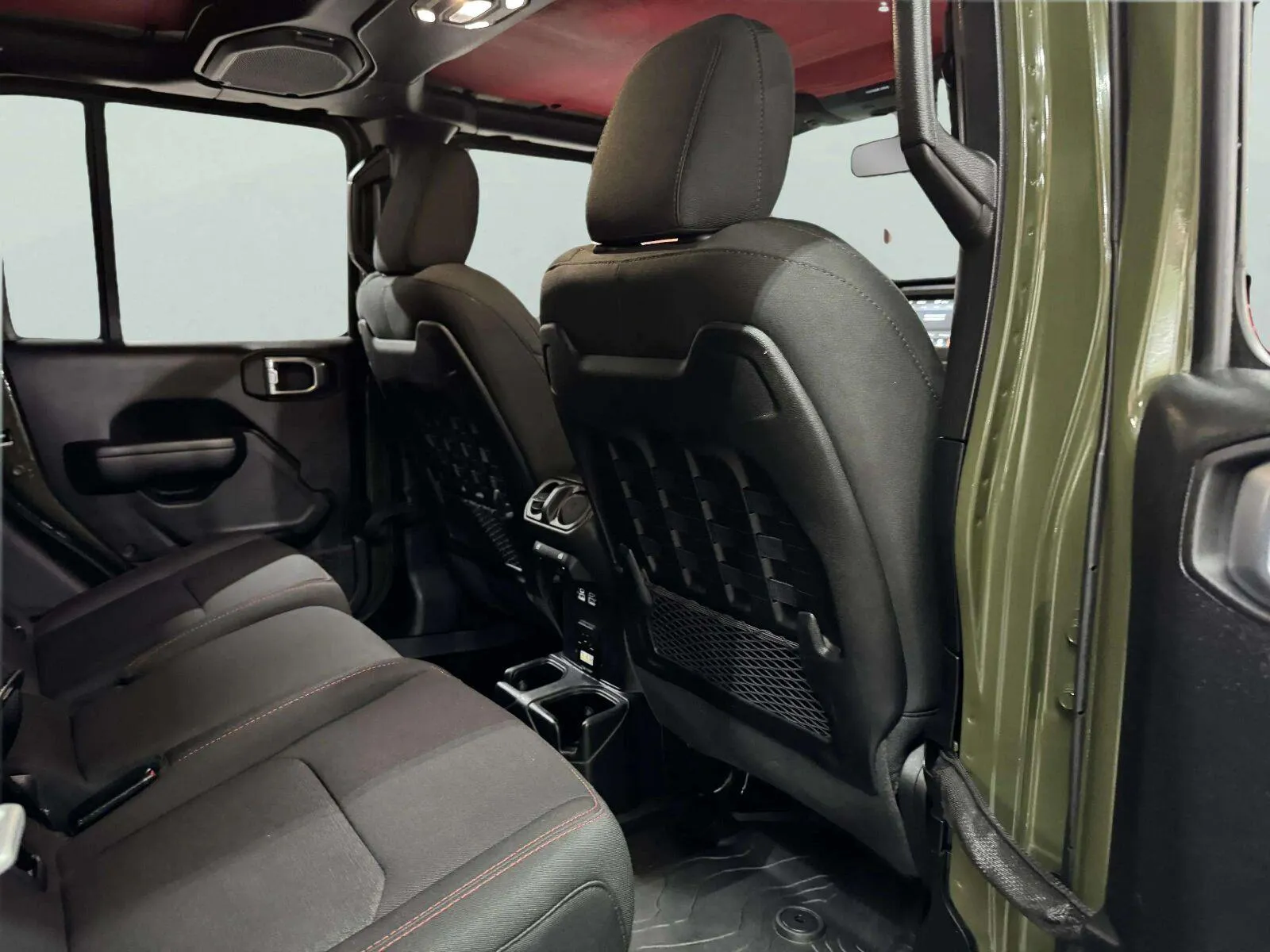 Jeep Gladiator photo 36