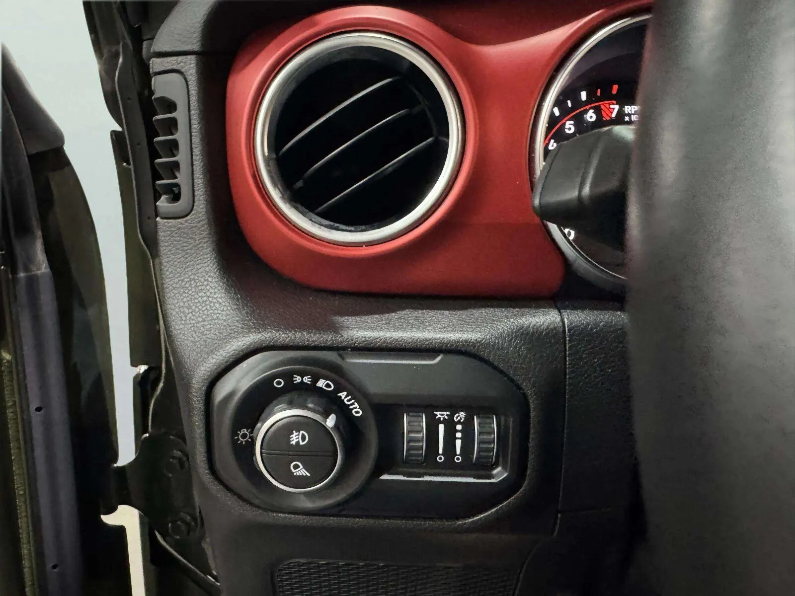 Jeep Gladiator photo 47
