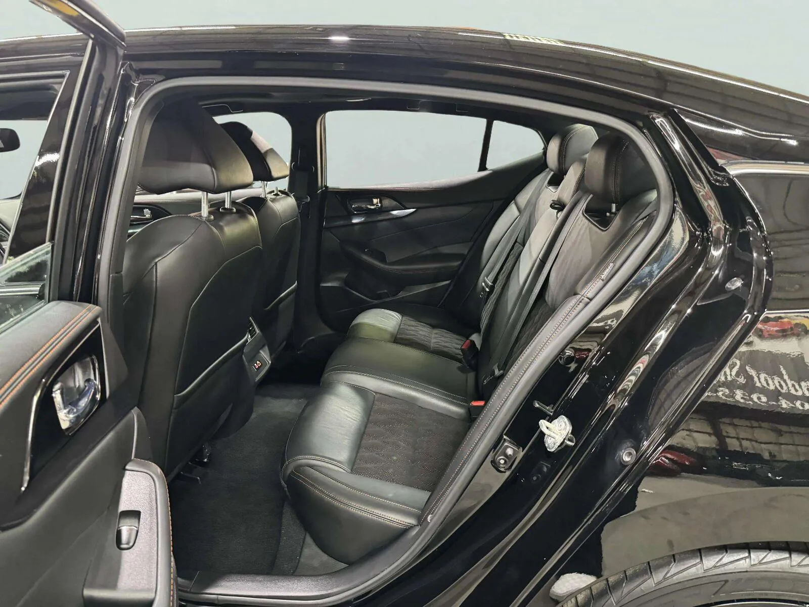Nissan Maxima photo 29