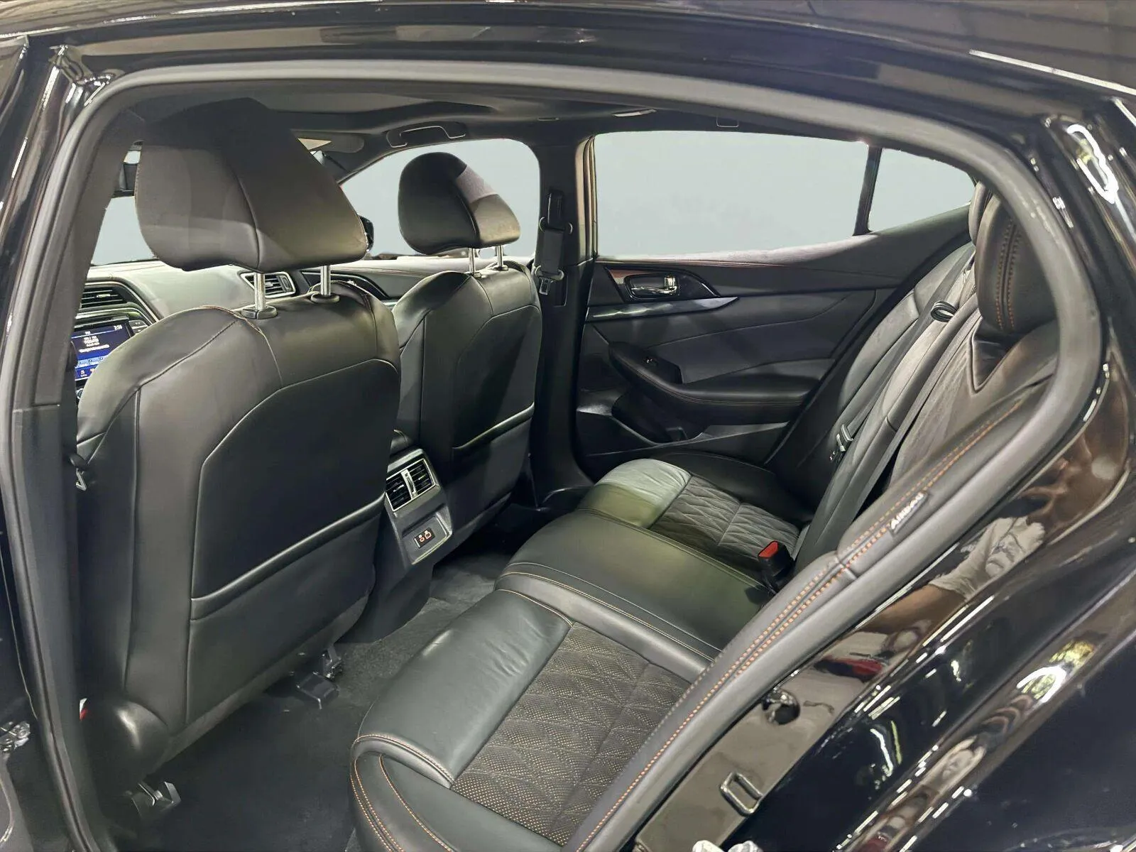 Nissan Maxima photo 30