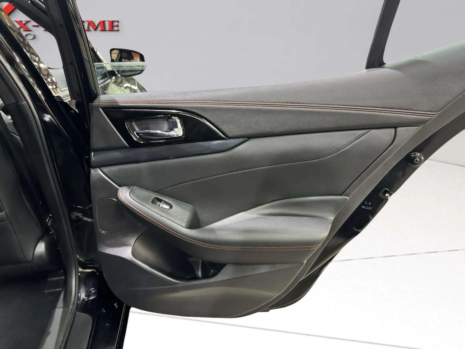 Nissan Maxima photo 32