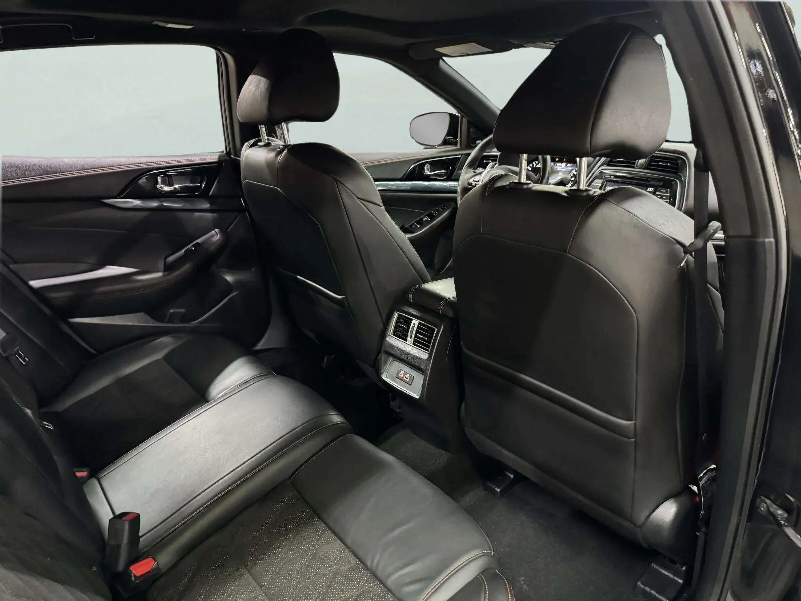 Nissan Maxima photo 36