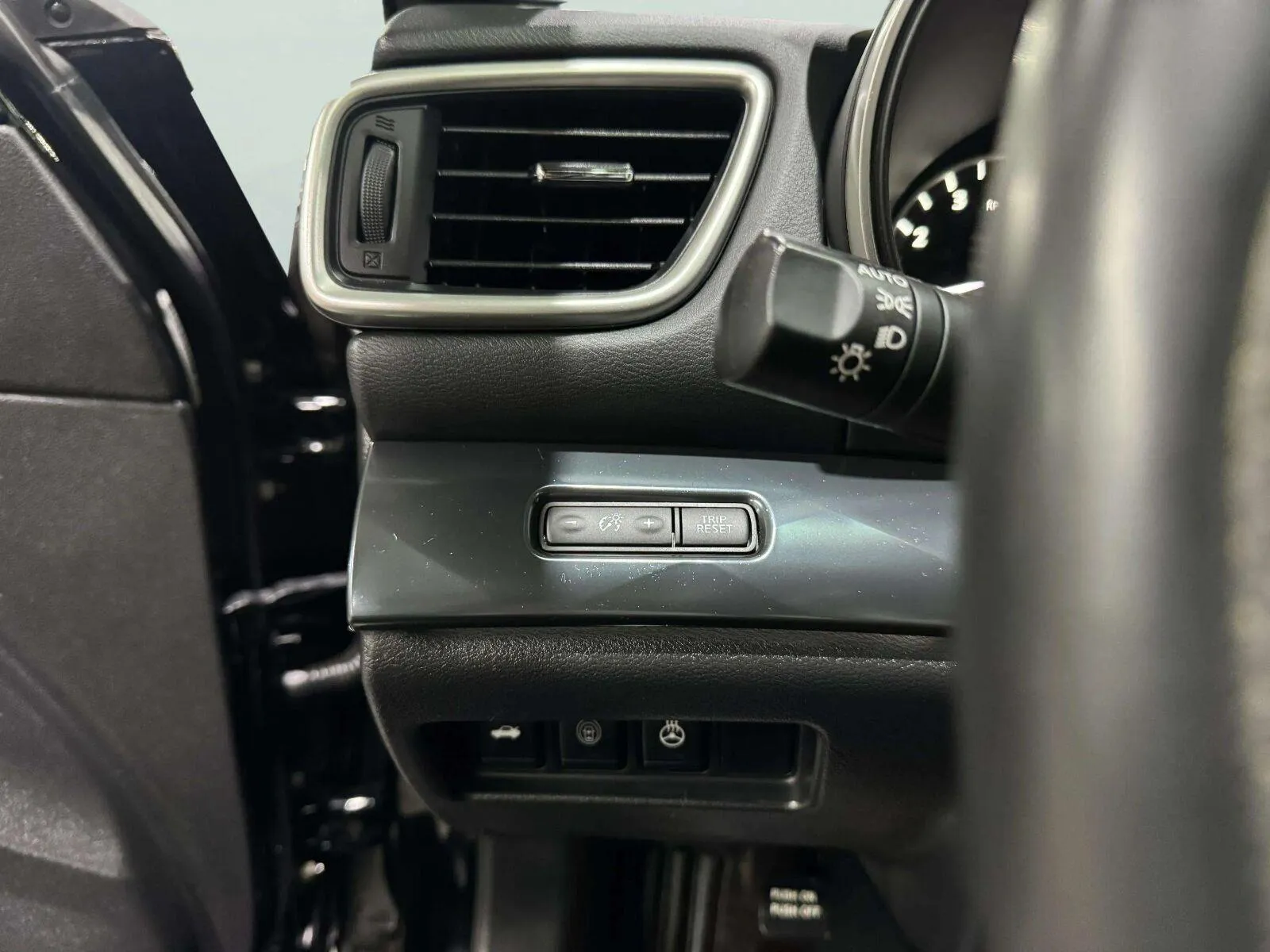 Nissan Maxima photo 49