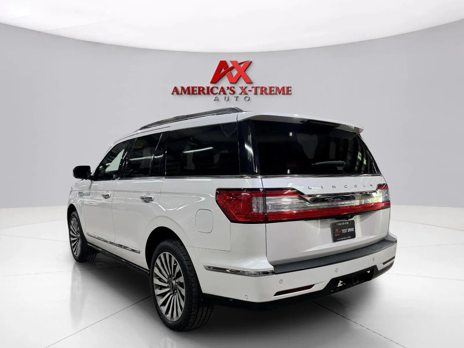 Lincoln Navigator photo 5