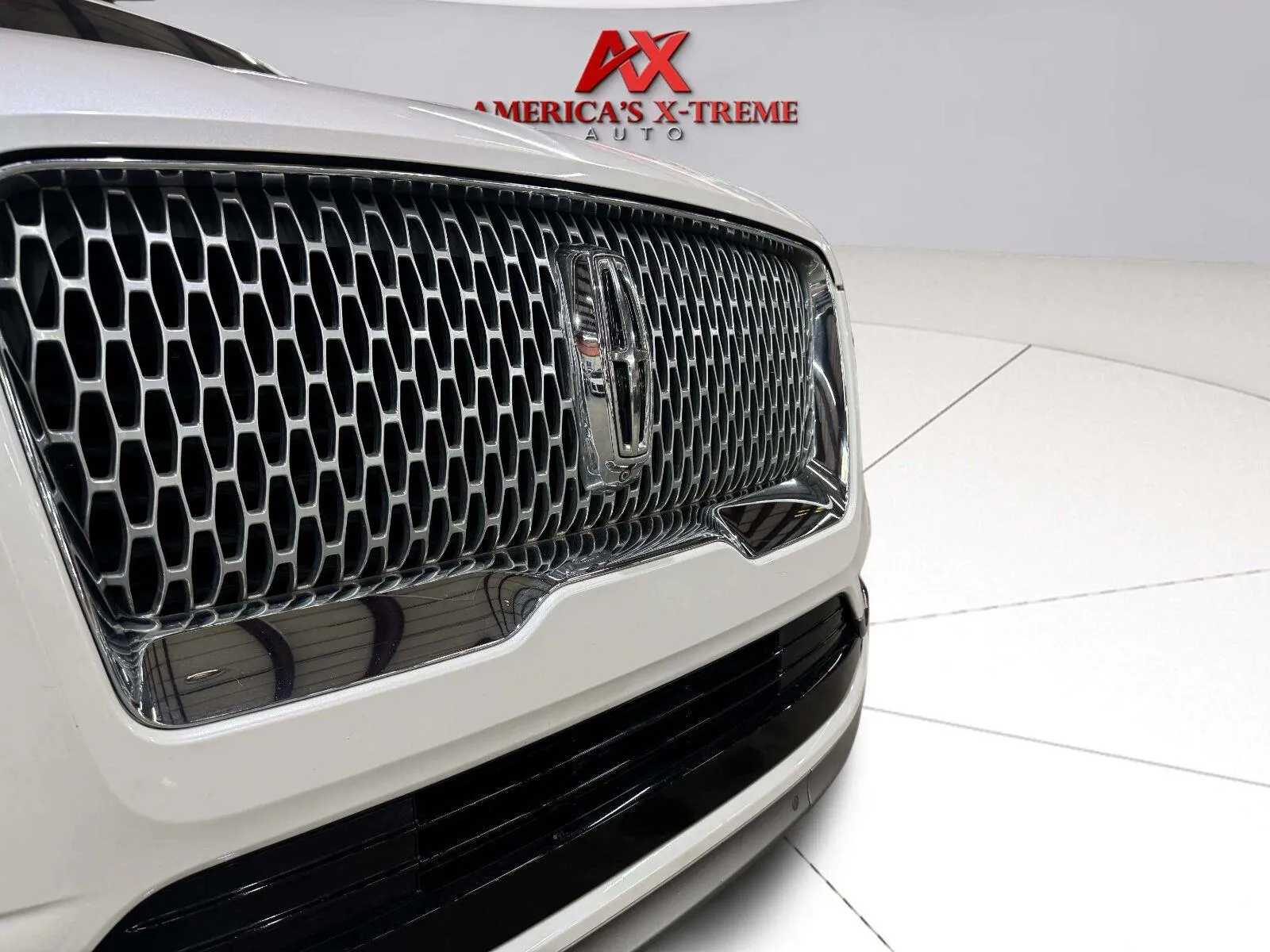 Lincoln Navigator photo 11
