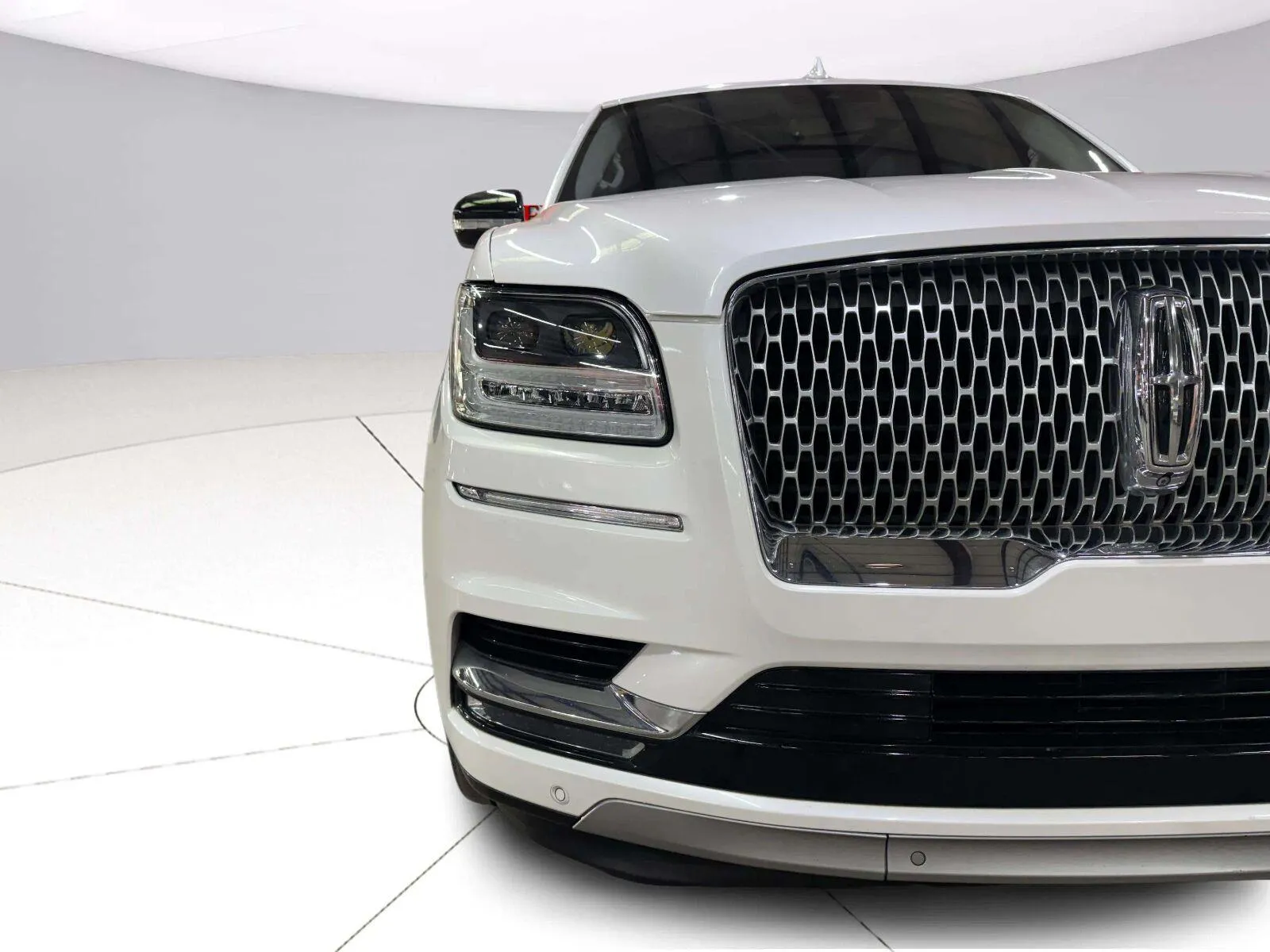 Lincoln Navigator photo 12