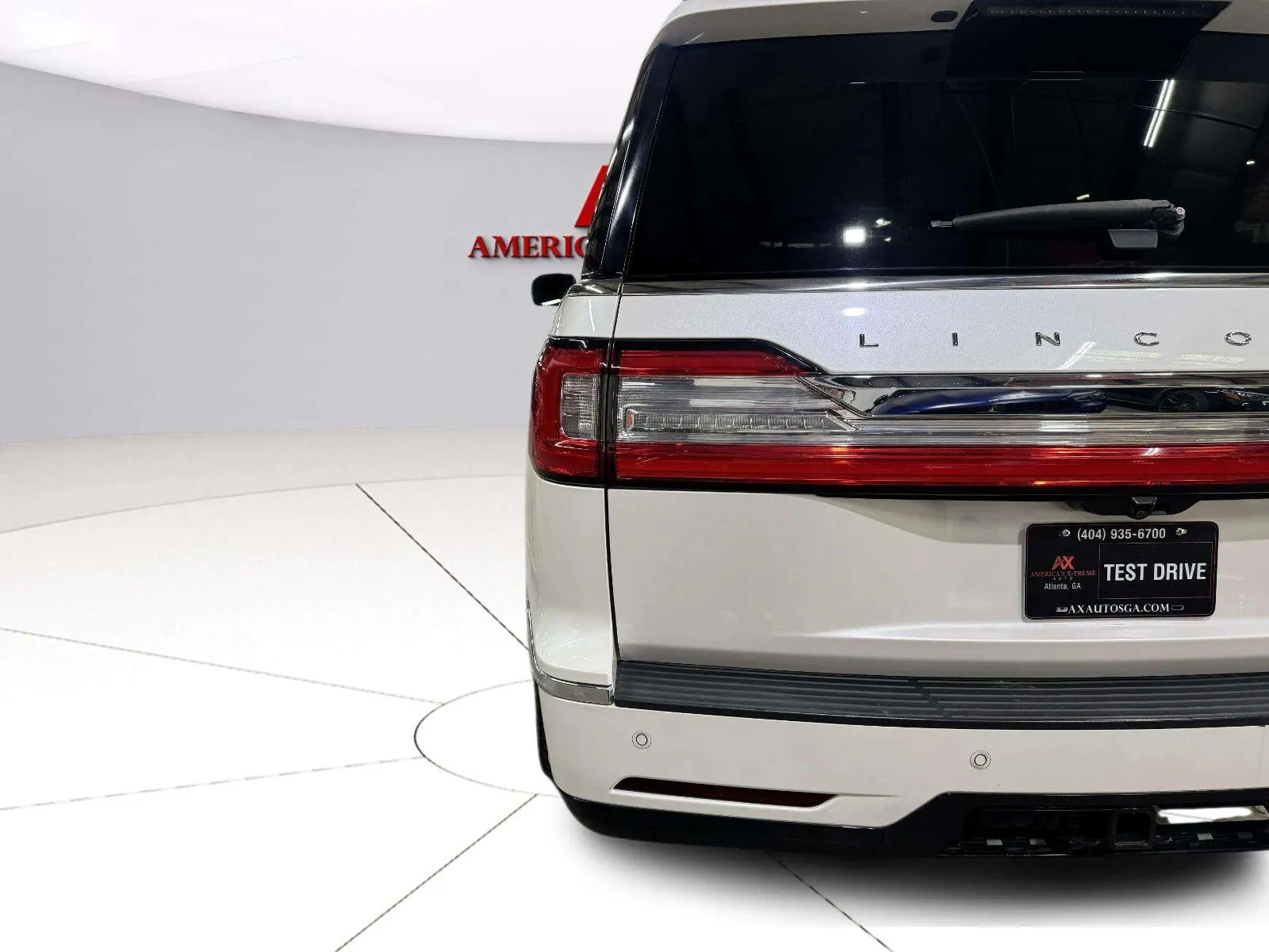 Lincoln Navigator photo 13