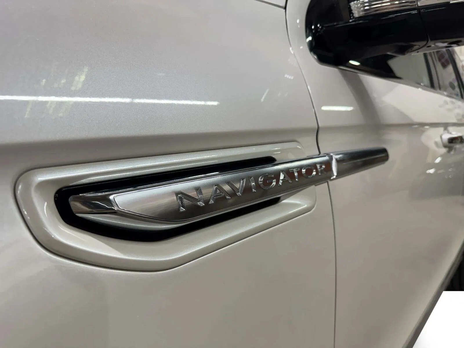 Lincoln Navigator photo 16