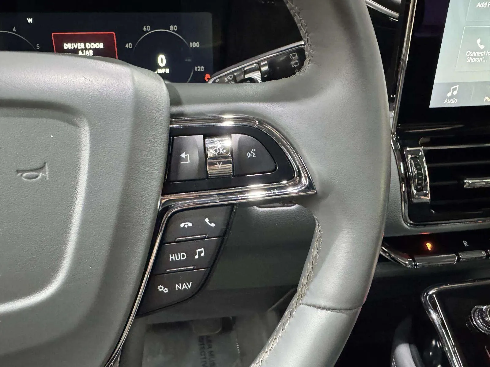 Lincoln Navigator photo 49
