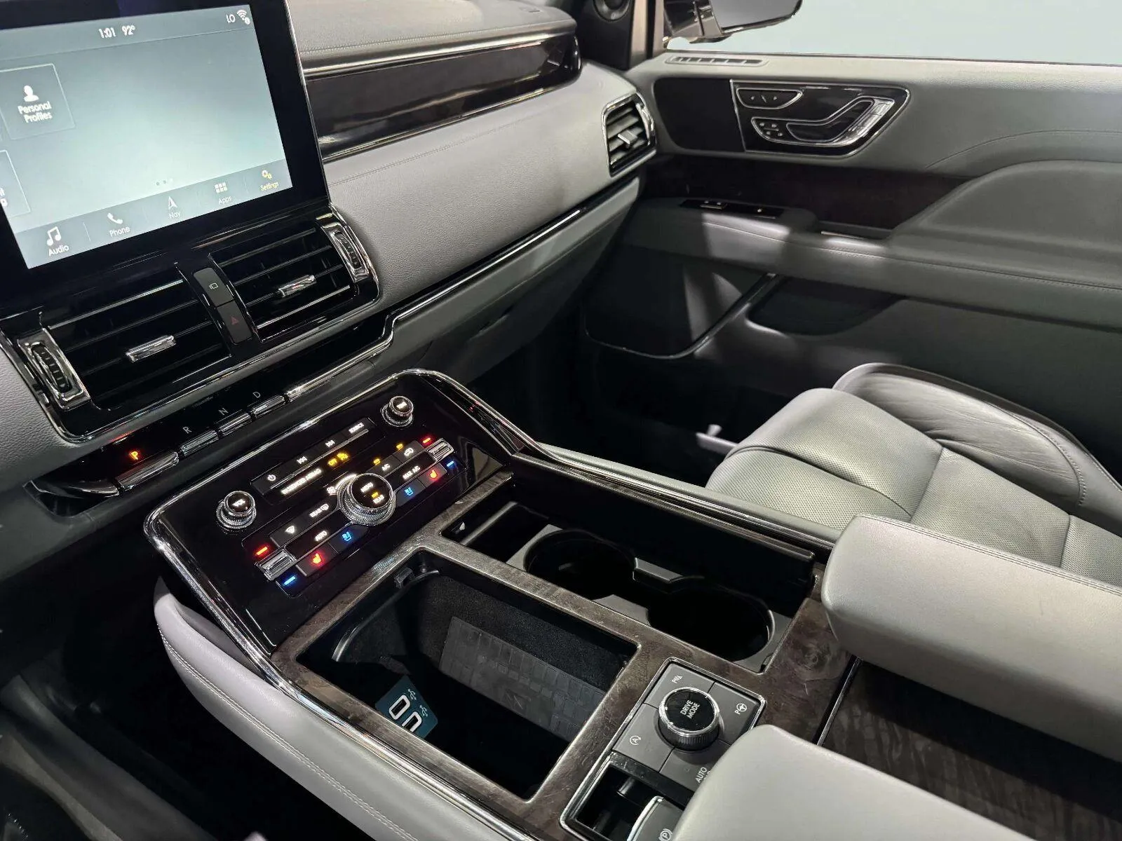 Lincoln Navigator photo 62