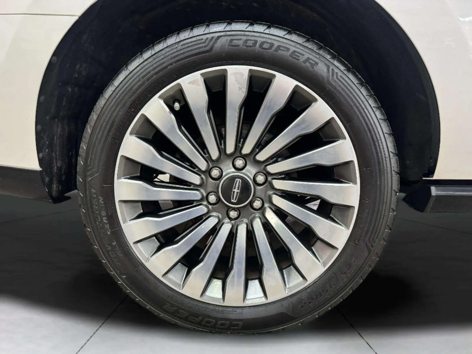 Lincoln Navigator photo 71