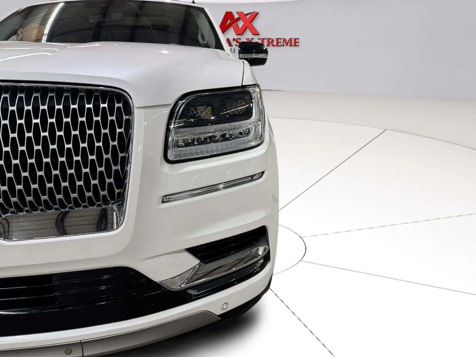 Lincoln Navigator photo 73