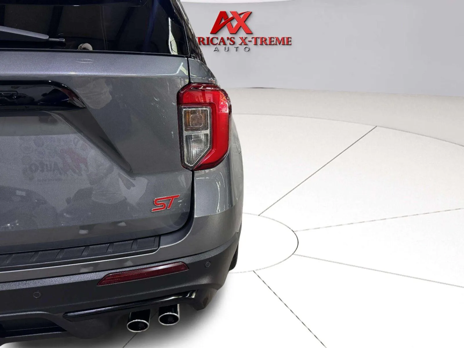 Ford Explorer photo 15