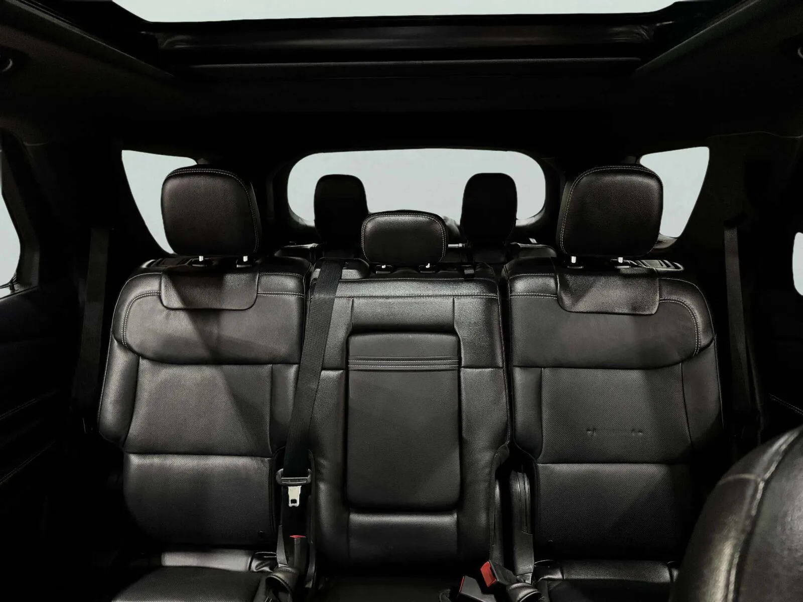 Ford Explorer photo 47