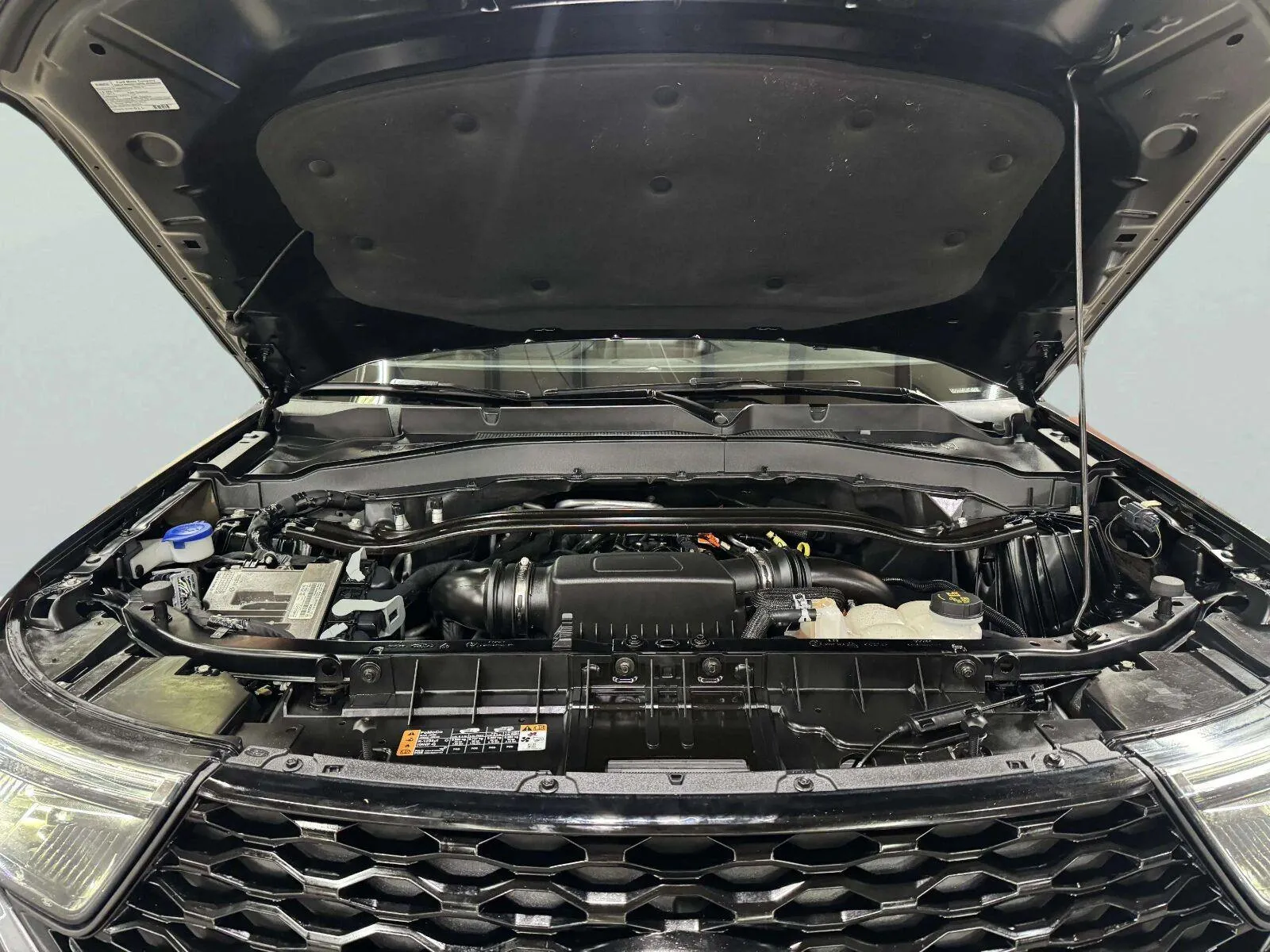 Ford Explorer photo 66