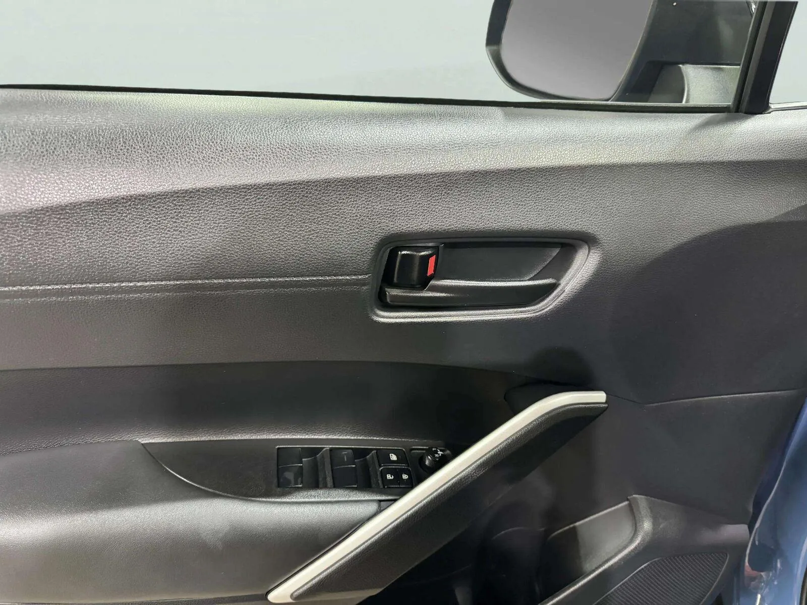 Toyota Corolla Cross photo 23