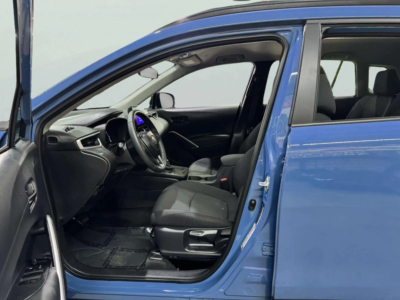 Toyota Corolla Cross photo 24
