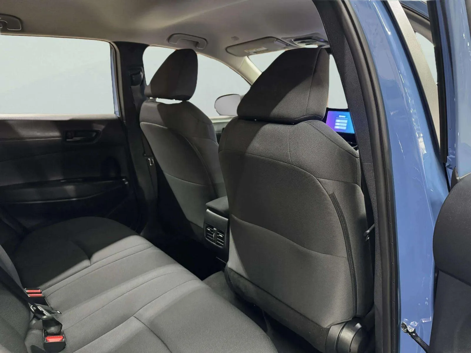 Toyota Corolla Cross photo 36