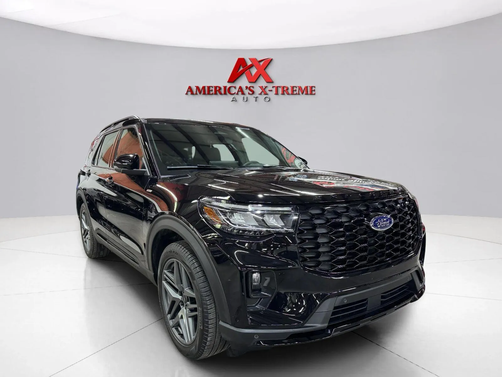 Ford Explorer photo 6