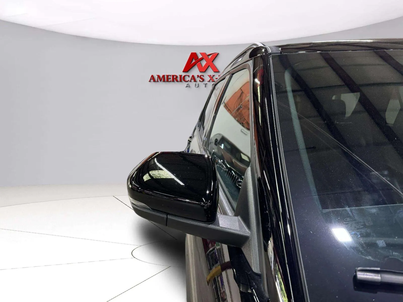 Ford Explorer photo 10