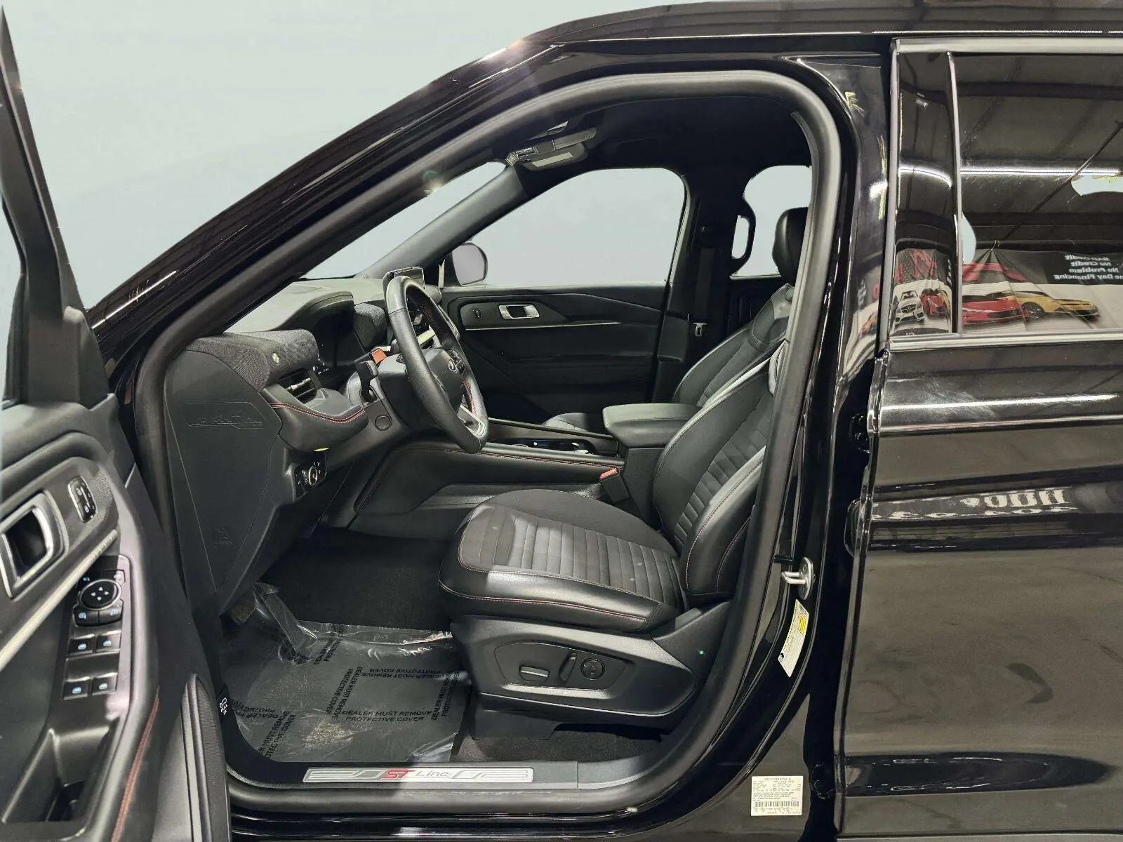 Ford Explorer photo 13
