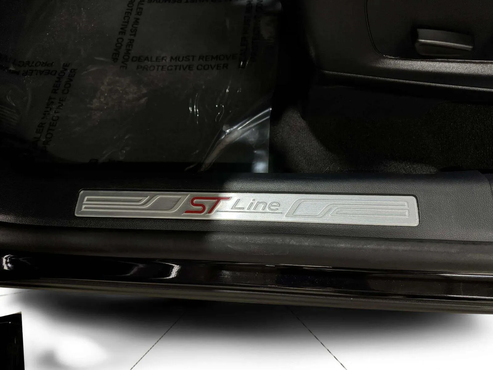 Ford Explorer photo 15