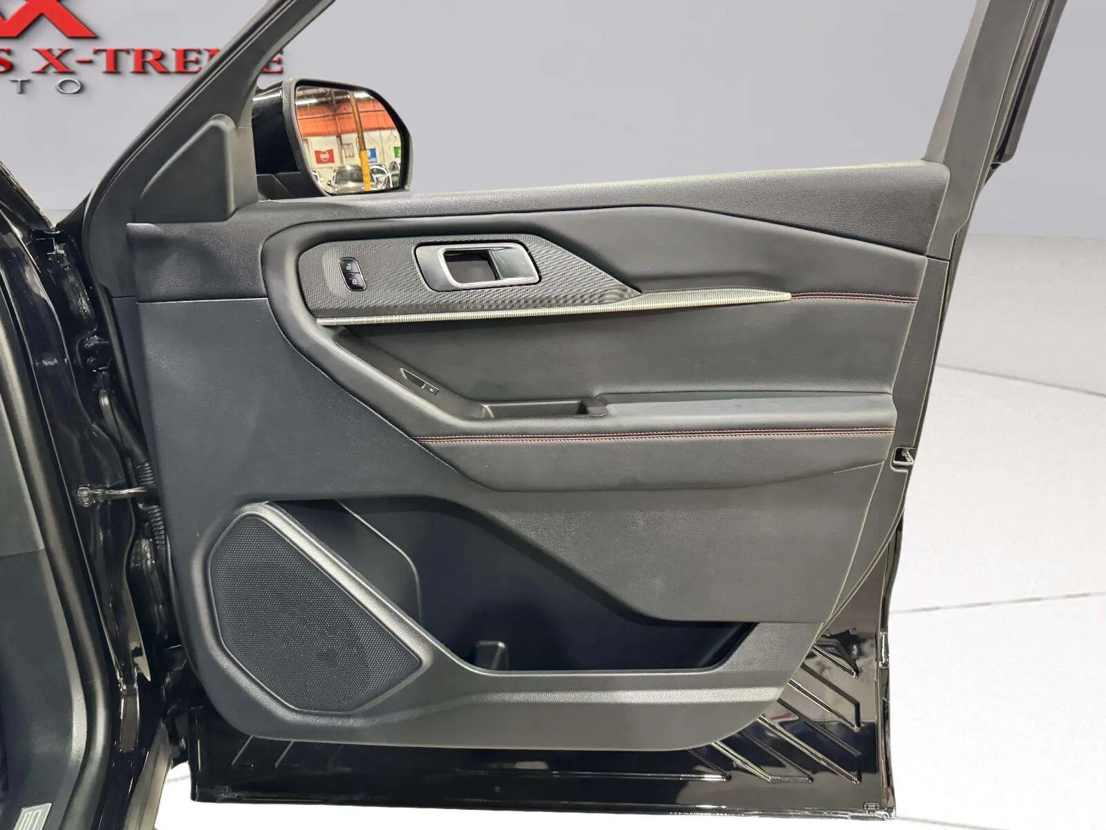 Ford Explorer photo 30