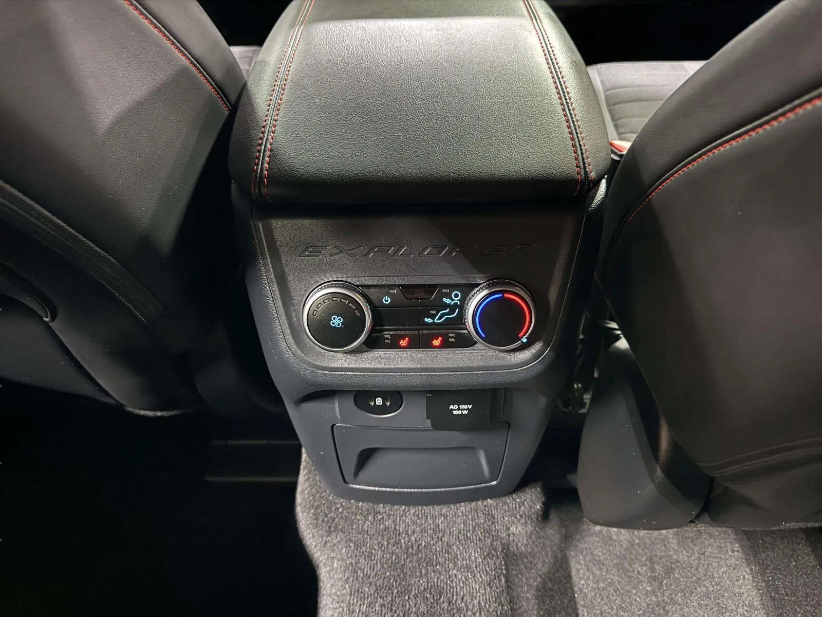 Ford Explorer photo 40