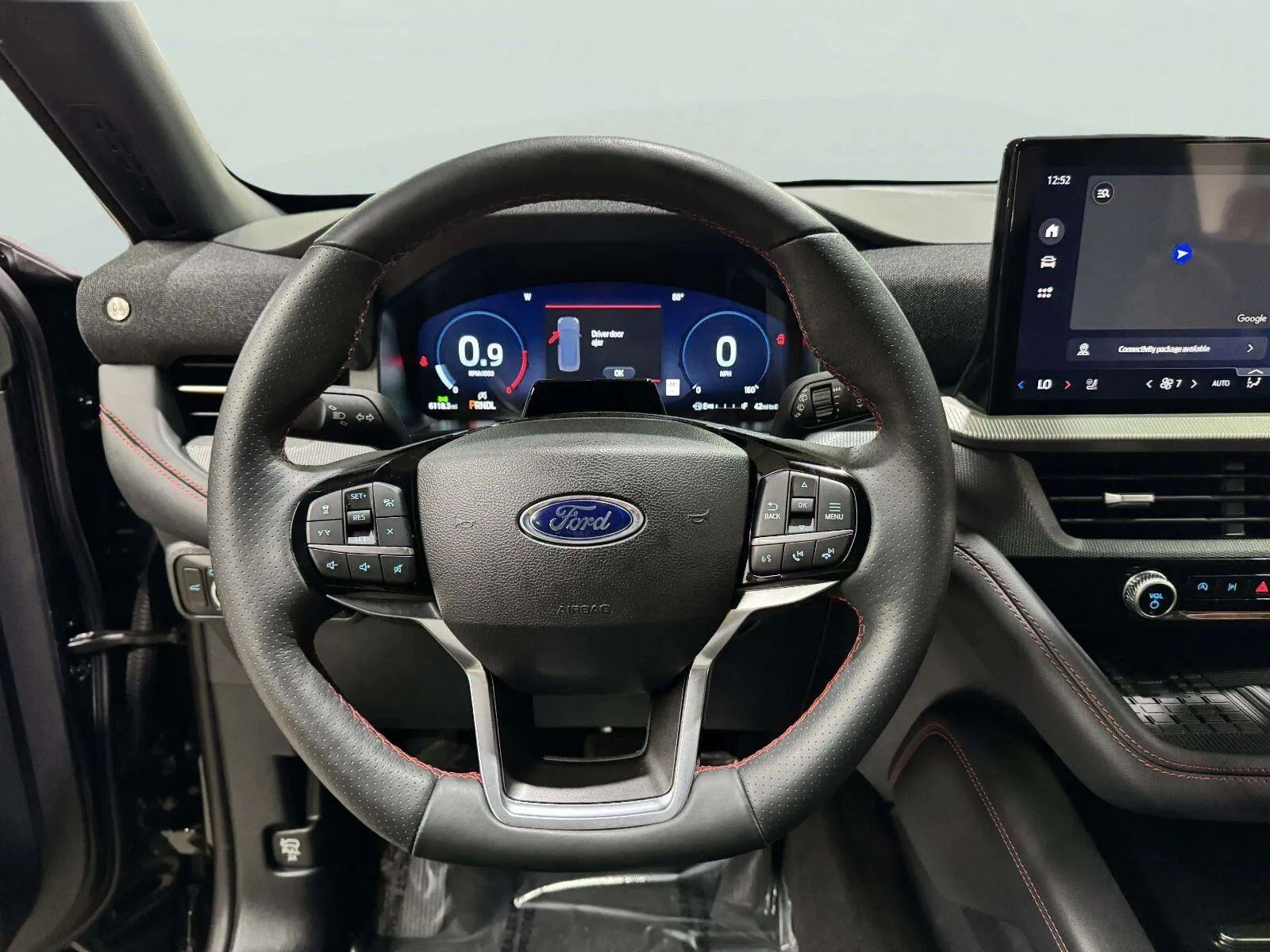 Ford Explorer photo 42