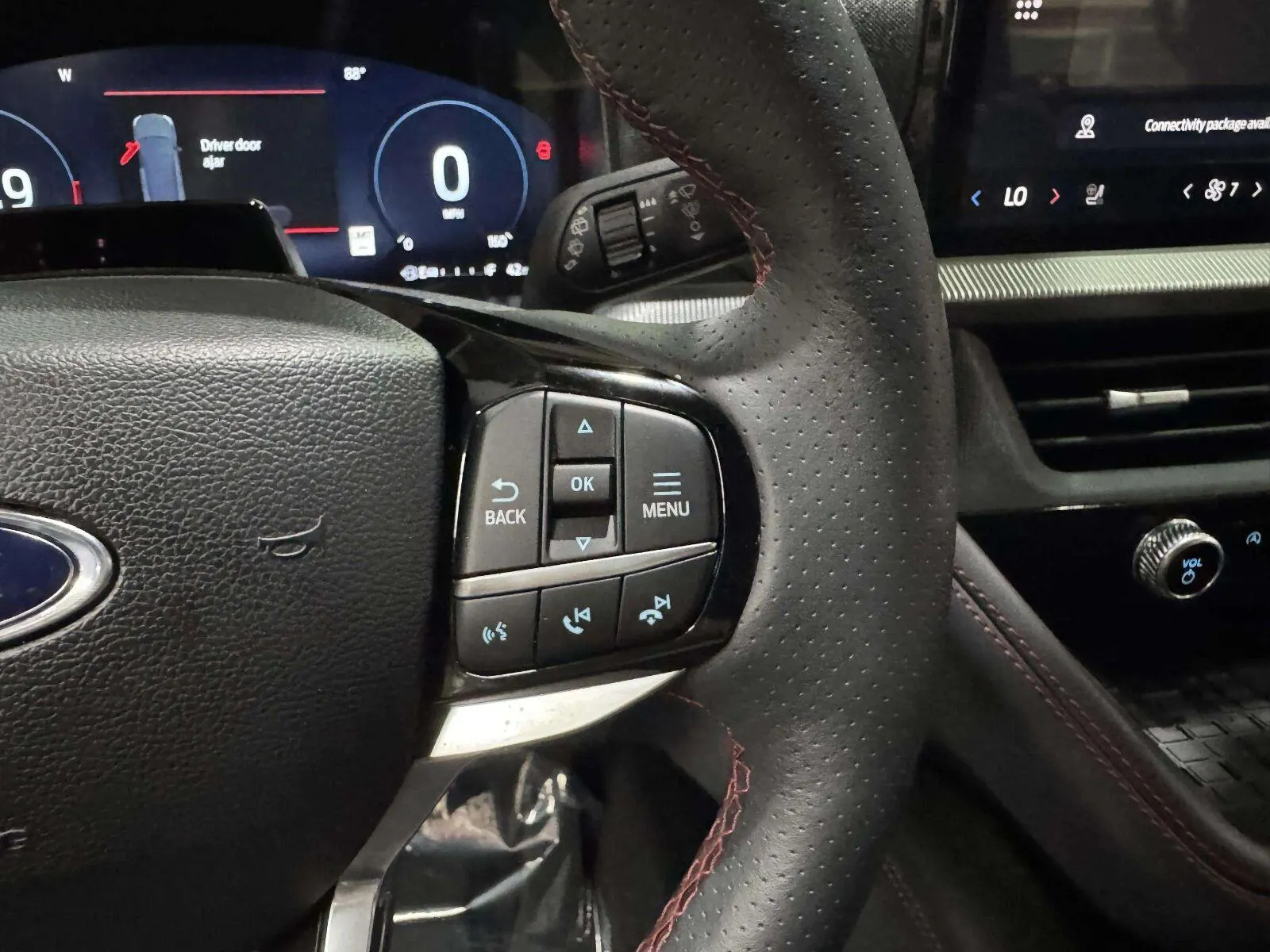Ford Explorer photo 43