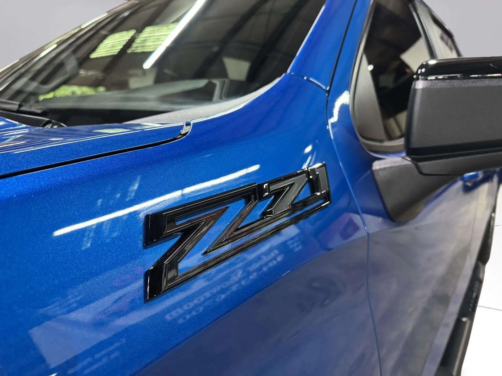 Chevrolet Silverado photo 18