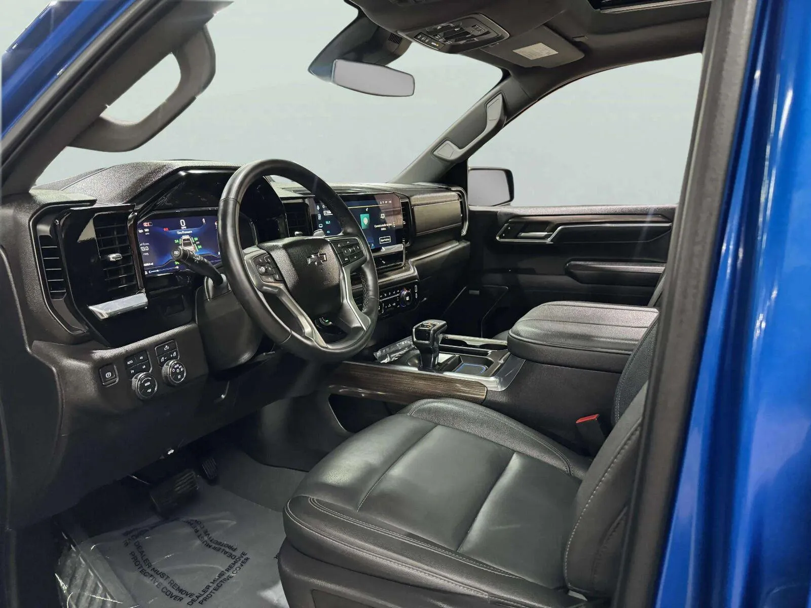 Chevrolet Silverado photo 23