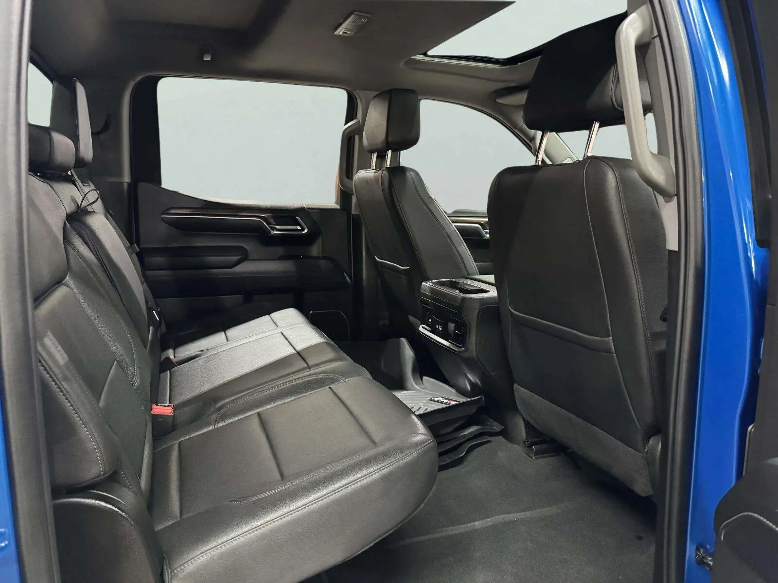 Chevrolet Silverado photo 33