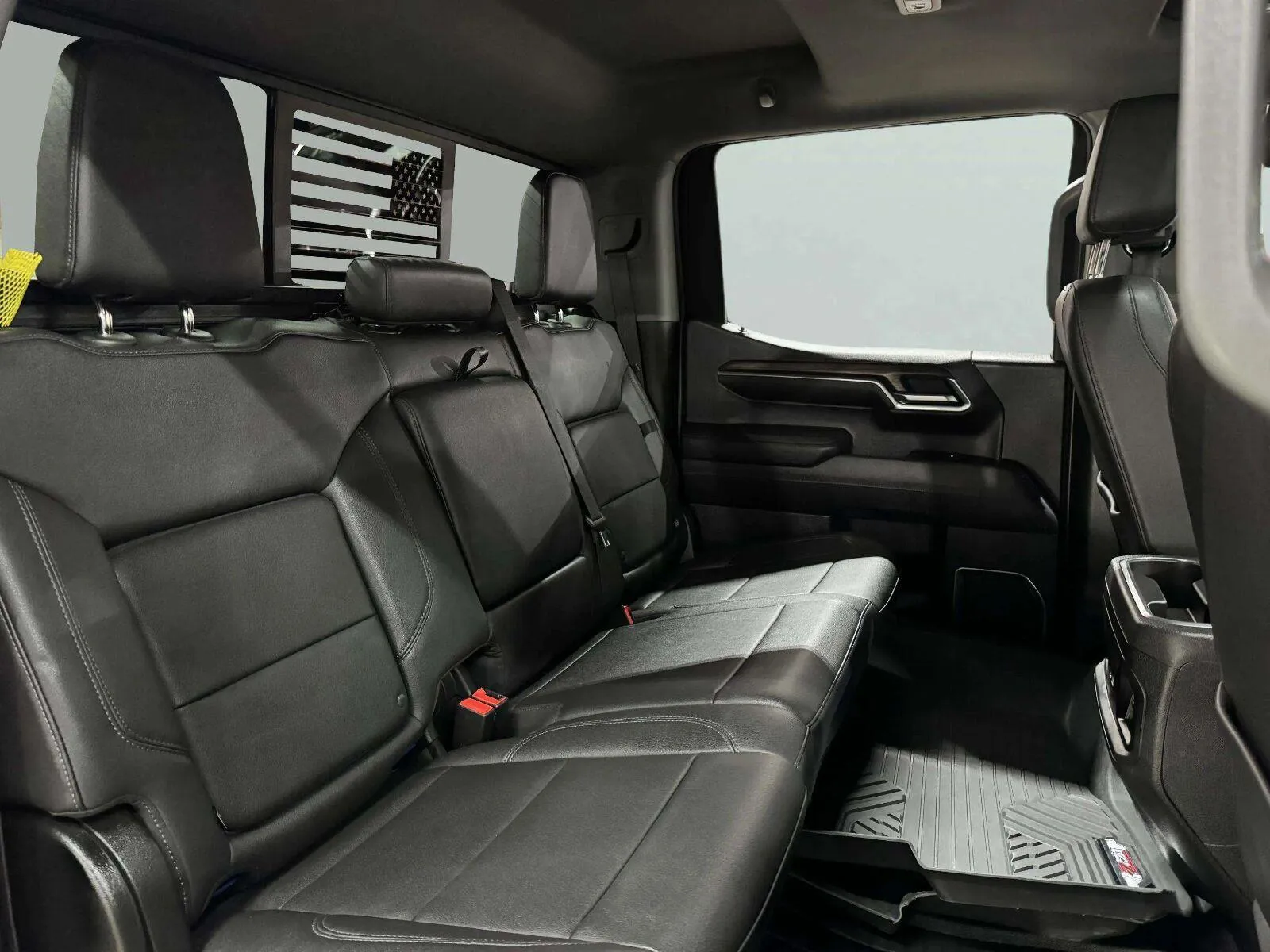 Chevrolet Silverado photo 34