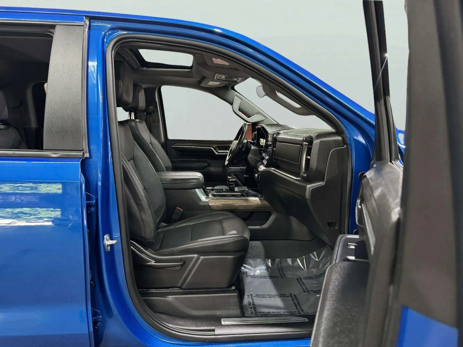 Chevrolet Silverado photo 37