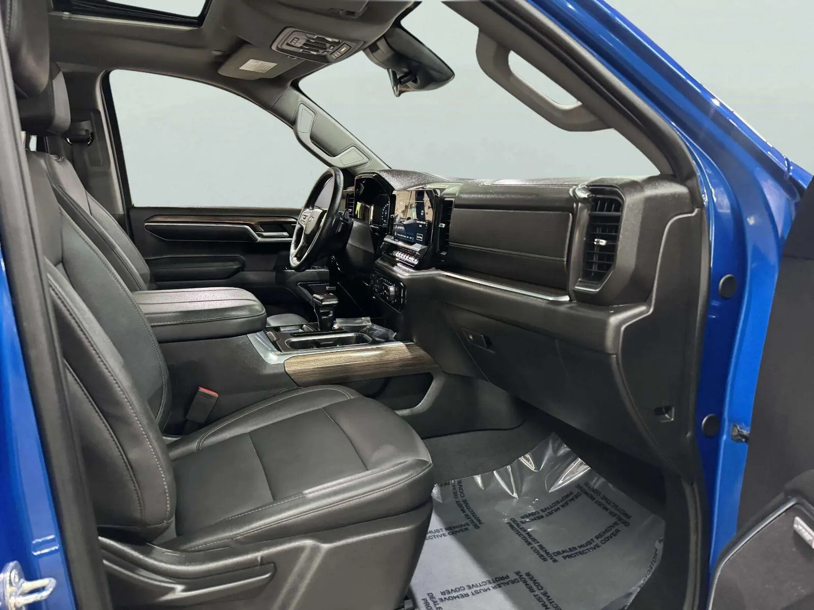 Chevrolet Silverado photo 38