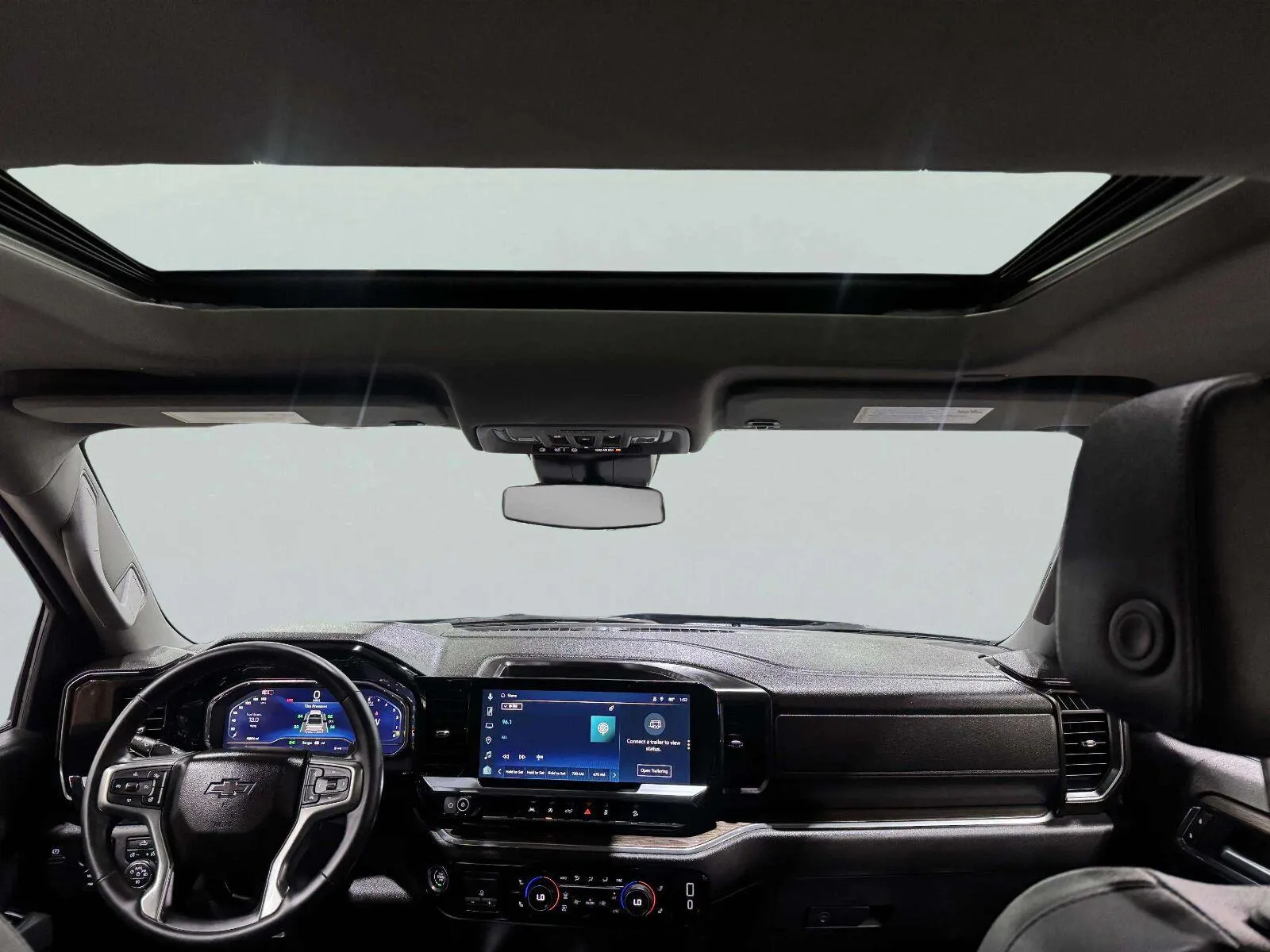 Chevrolet Silverado photo 43